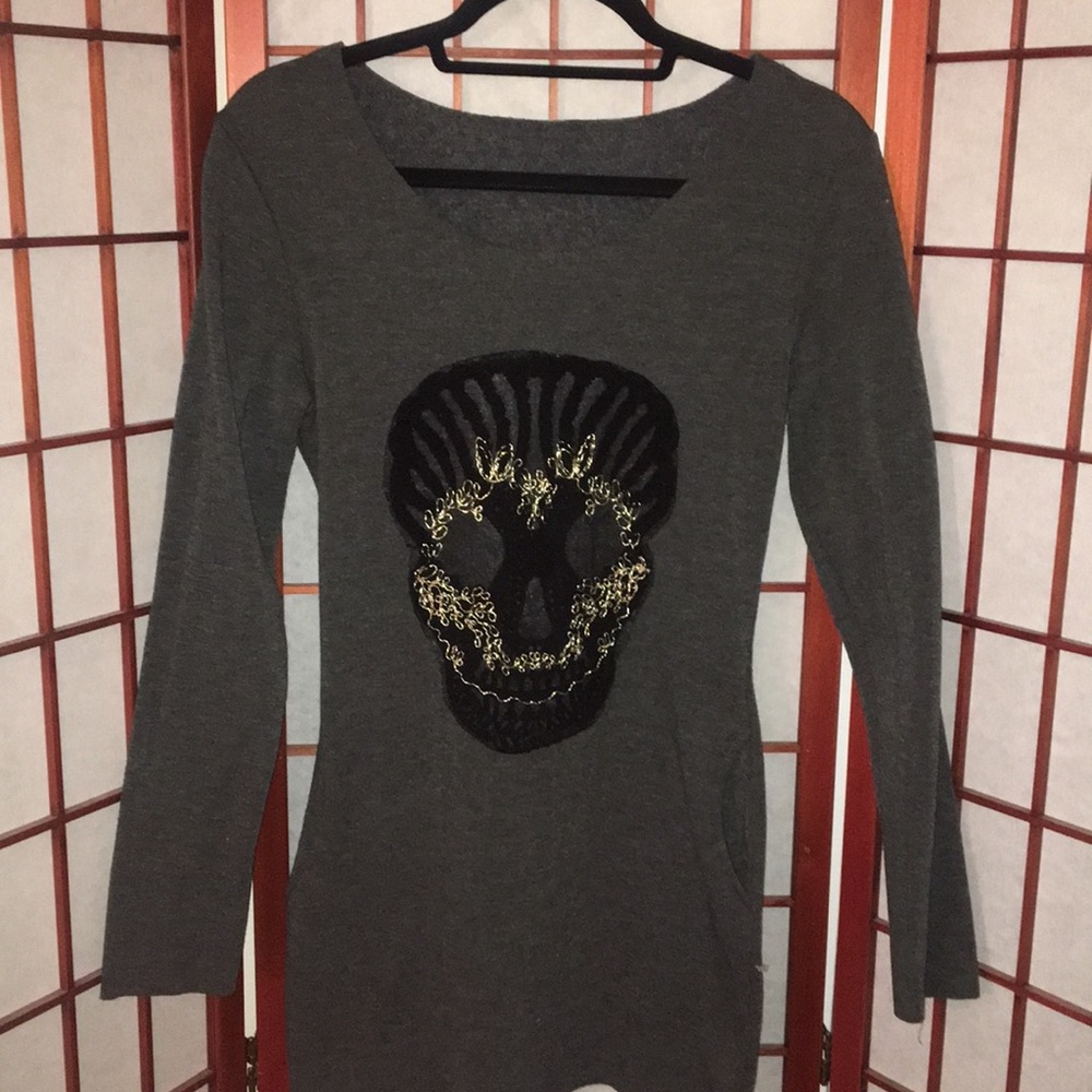 Skull sweater dress with pockets!